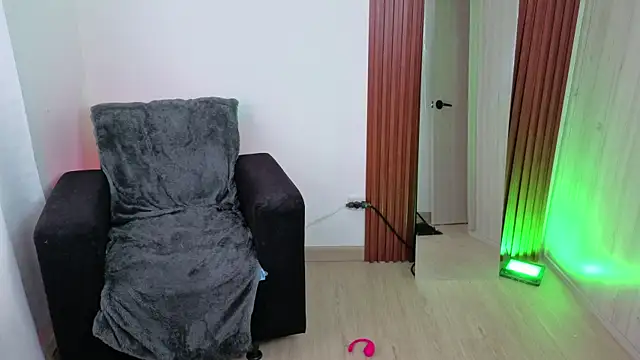 Rebeka-baker webcam