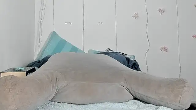 YoungSophie live cam on StripChat