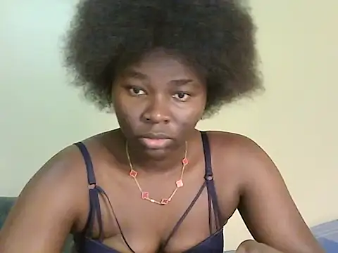 roziebeauty webcam
