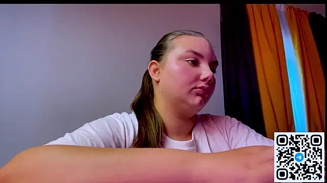 Dreamyblushfairy webcam