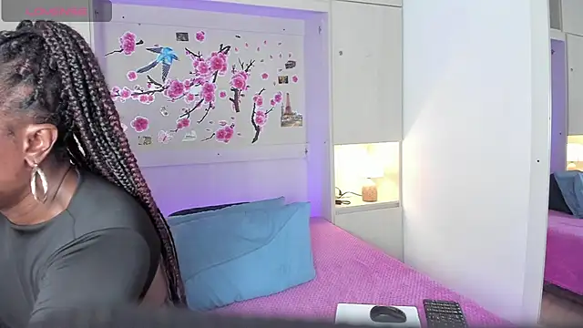TaylorBloom webcam