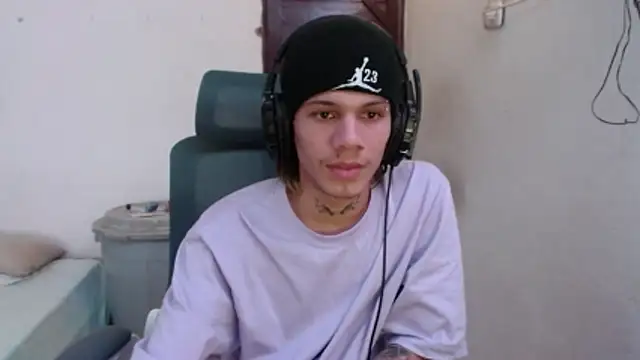 andy_dan18 webcam