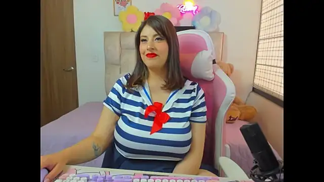 queenalexxa111 webcam