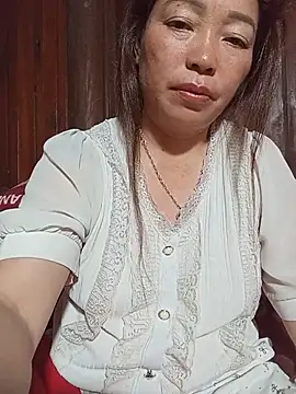Yellow-pink webcam