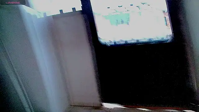 Nadine_Nassib webcam
