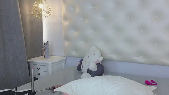 ninaavelvett webcam