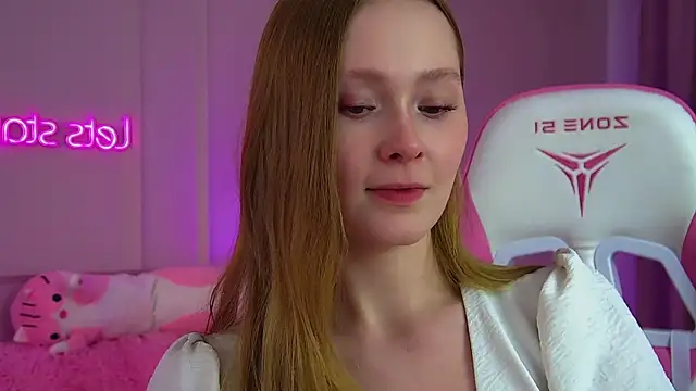 AgataFoxley webcam