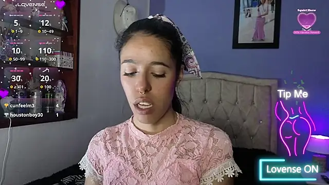 stephania_t webcam