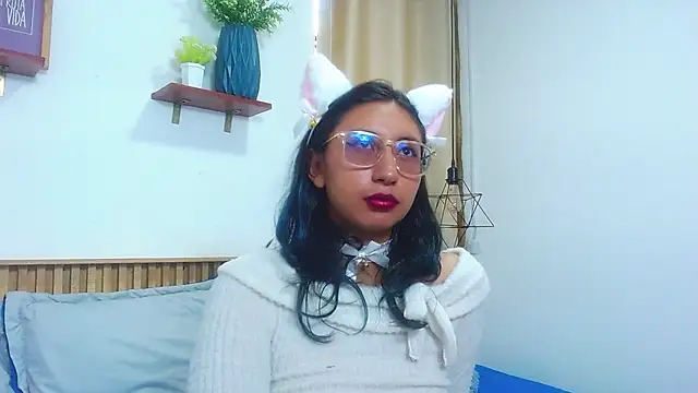 Violet_2003 webcam