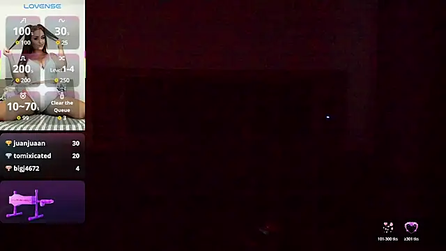 BustyKatee webcam