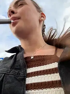 KristiRich webcam
