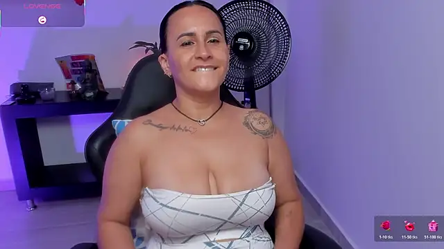 Sara_Charmy