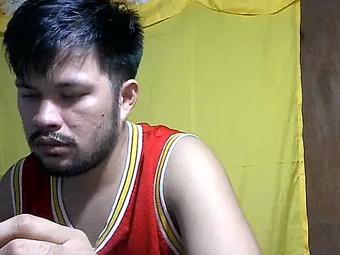 HairyHottestpinoyHandsome webcam