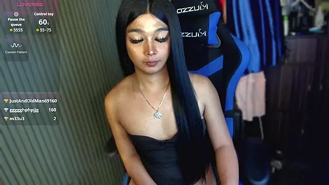TrinityFucksYou webcam