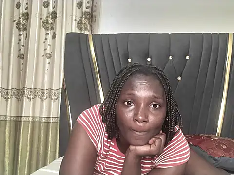 sexyleah25 webcam