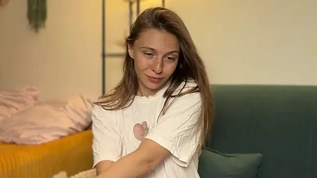 LovelyKatea webcam