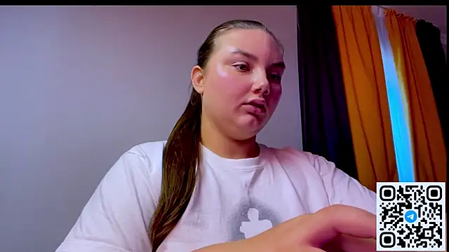 Dreamyblushfairy webcam