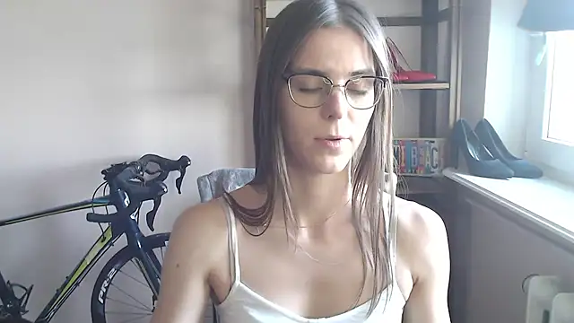 love_megi - Love_megi's free webcam - UK Sex Cams