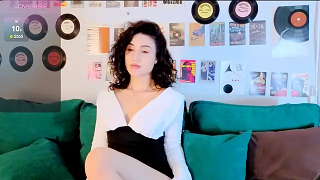Maya_Rogerss webcam