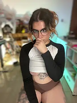 NikkiNix webcam