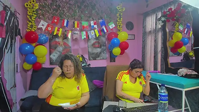 lesbiancuple webcam