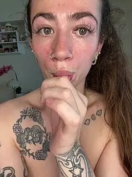 ValenciaTheVixenXX webcam