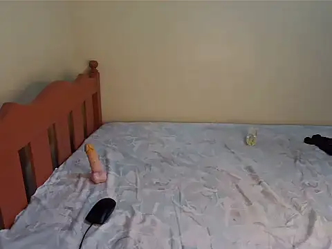Luna_en_Gee webcam