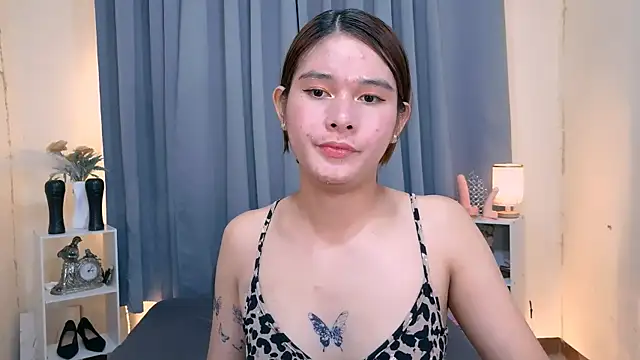 Mimi_Mckinley webcam