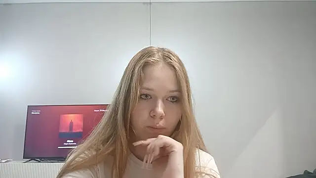 KarinaBestie webcam