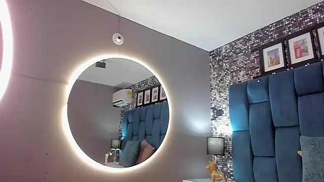 ivy_glow webcam