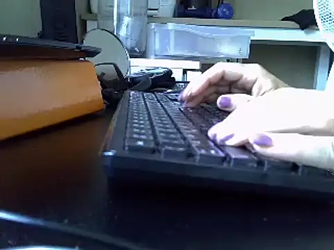 ITALIANASISIXX live cam on StripChat