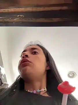 leilani_X webcam