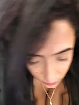 SaharQamar webcam