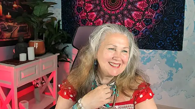 LilaMaharani live cam on StripChat