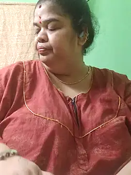 tamilthanushri webcam
