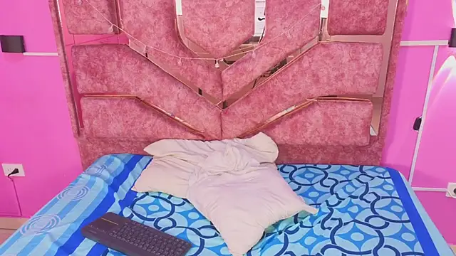 alisa_ousen webcam