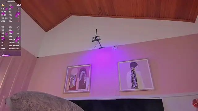 elodie_walker webcam