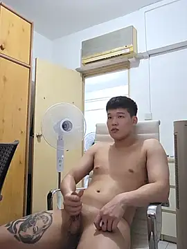 apexboy23 (M young) - Masturbate till cum