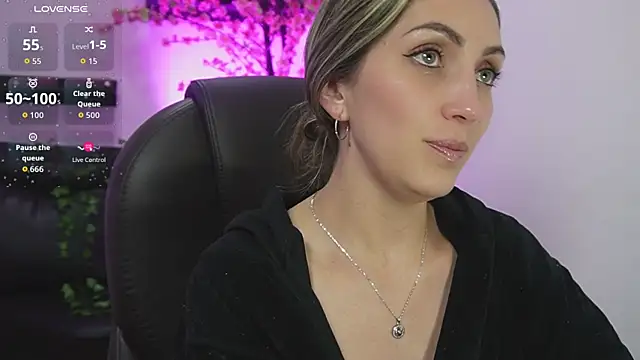 anny_sweet72 (F young) - Fuck pussy dildo + control x 6 min
