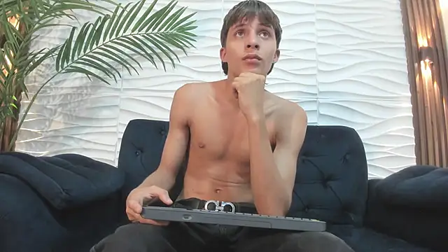 pavo_tv (M twink) - Show cum