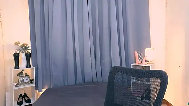 Mimi_Mckinley webcam