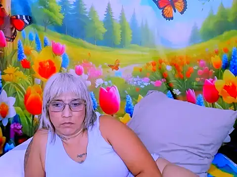 indianroxy webcam