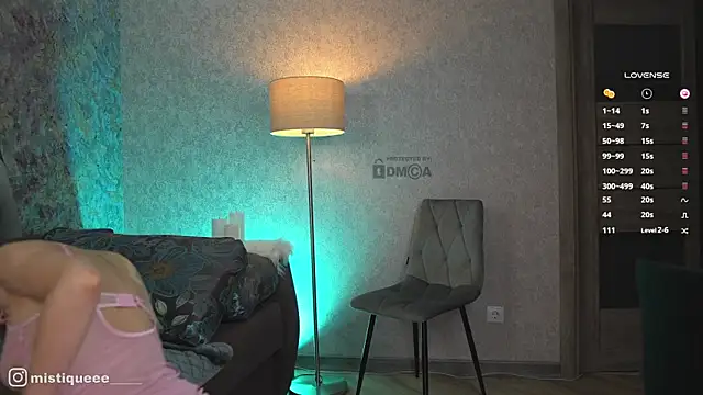misstics_ live cam on StripChat