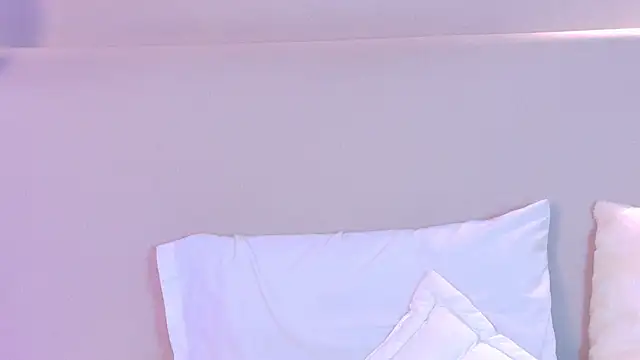 NaomiKlarc