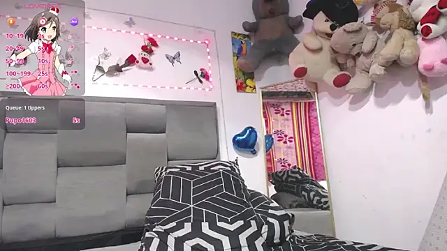Sharloth_milf webcam