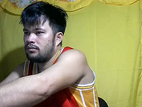 HairyHottestpinoyHandsome webcam