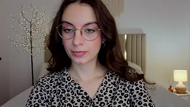 Real_cutie1 webcam