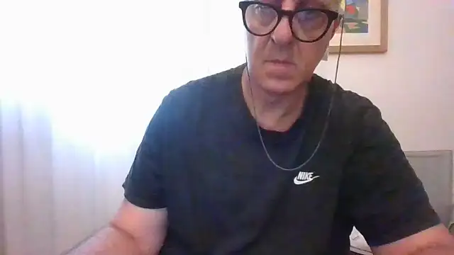 ANONIMO7735 webcam