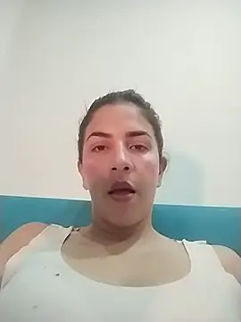 Latina_azura333 webcam