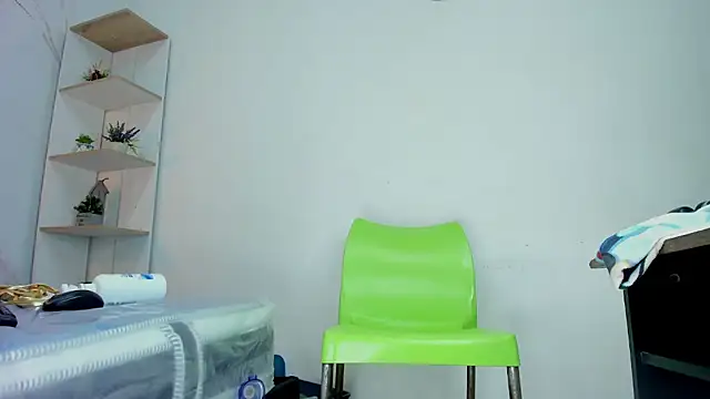 Belle_Brunette webcam